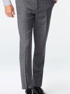 NWOT Savile Row Dress Pants Mens
38S x 32W Hoxton Mens Black & Grey
Check